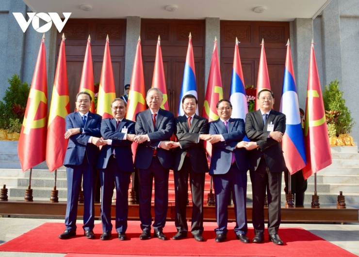 Tổng Bí thư, Chủ tịch nước Lào chủ trì lễ đón trọng thể Tổng Bí thư Tô Lâm - 5