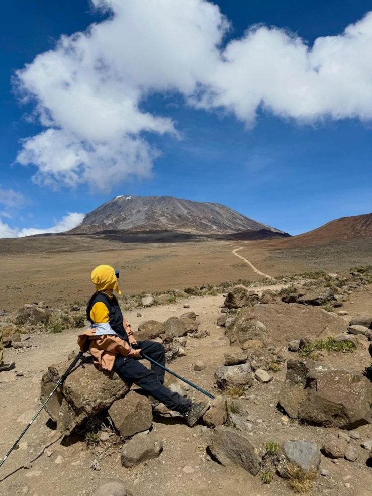 Lee Si Young chinh phục 'nóc nhà' châu Phi - 3