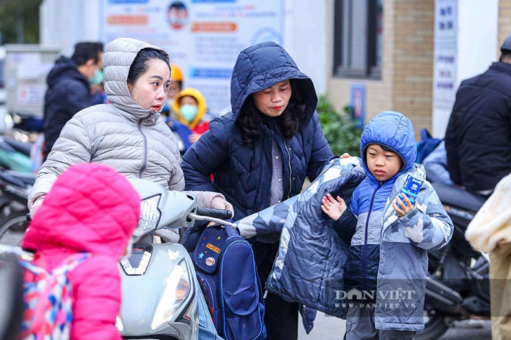 Theo Trung tâm Dự báo Khí tượng thủy văn Quốc gia,&nbsp;do ảnh hưởng của đợt không khí lạnh mới, miền Bắc dự báo sẽ có rét đậm diện rộng, vùng núi cao có nơi dưới 3 độ.