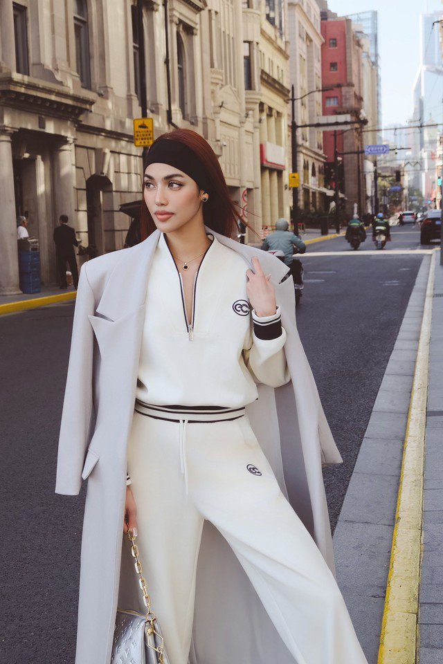 8 năm kết hôn cùng chồng doanh nhân, Lan Khuê có cuộc sống thoải mái về vật chất và tận hưởng cuộc sống hào môn giàu sang.