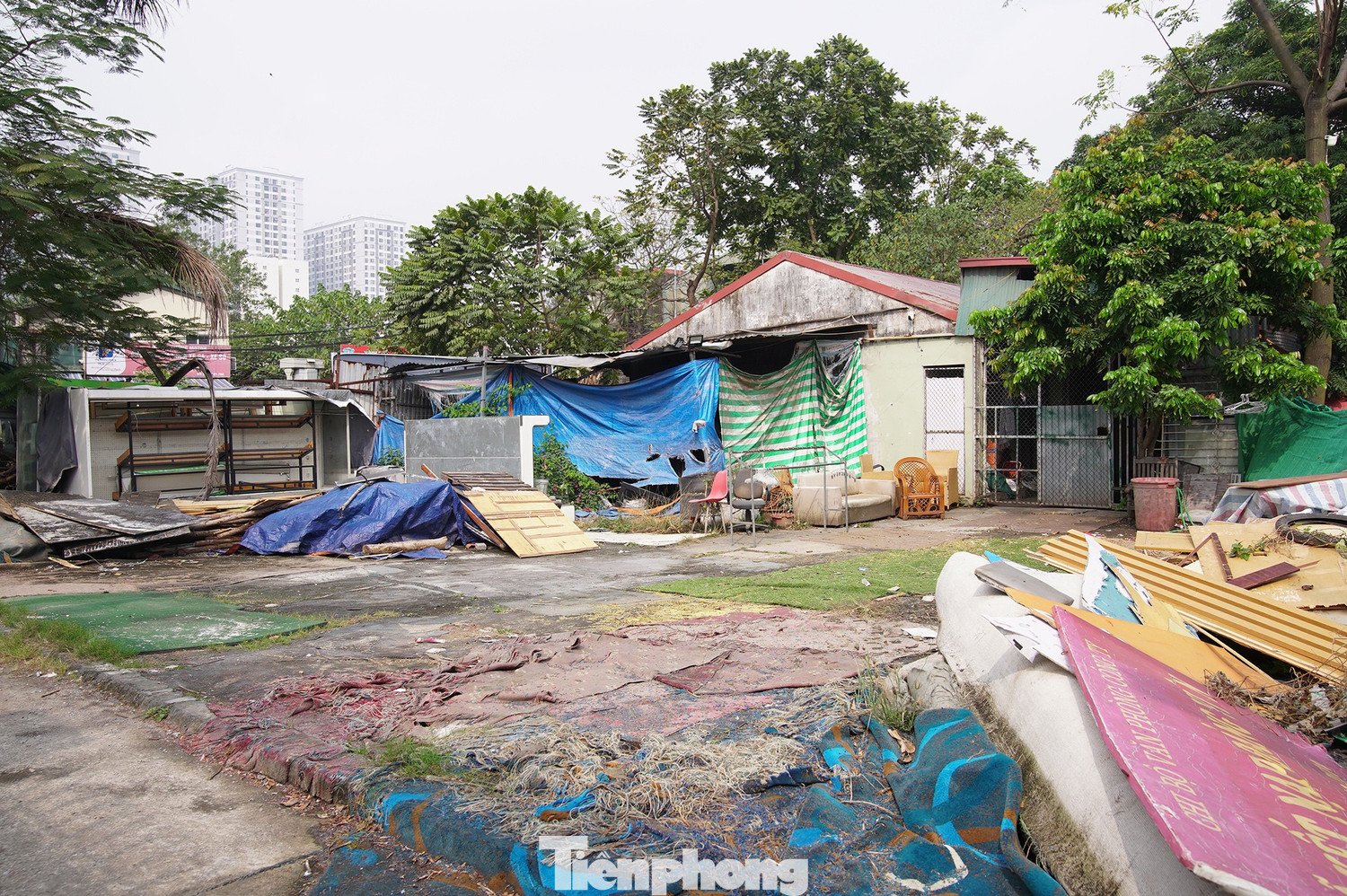 Trong quá trình thực hiện Luật Đầu tư 2020, UBND TP Hà Nội đã thực hiện dừng triển khai dự án BT mới; dừng thực hiện dự án BT chưa phát hành hồ sơ mời thầu, hồ sơ yêu cầu... khiến việc triển khai Quy hoạch chi tiết Khu công viên sinh thái Vĩnh Hưng, tỷ lệ 1/500 bị dừng thực hiện.