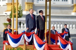 Tổng Bí thư, Chủ tịch nước Lào chủ trì lễ đón trọng thể Tổng Bí thư Tô Lâm