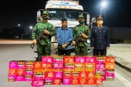 Đốt pháo trái phép ngày Tết bị phạt bao nhiêu tiền?