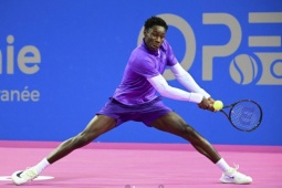 “Kim cương đen” 16 tuổi ra mắt ATP, làm chấn động cả thế hệ mới tennis