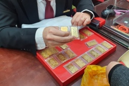 Cuối ngày 5-2, giá vàng miếng SJC rớt tới 3 triệu đồng