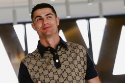 Ronaldo sinh nhật tuổi 41: Vẫn trẻ trung, hiếu thắng trên sân nhưng "trẻ con" ngoài đời