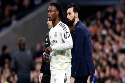 Dàn sao Real Madrid bắt đầu nổi loạn thời HLV Arbeloa, chung số phận Alonso?