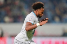 Xuân Son trở lại kinh ngạc, đua Vua phá lưới Cúp C1 Đông Nam Á