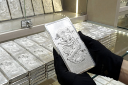 Giá bạc hôm nay 5/2/2026 rơi tự do, giảm hàng chục triệu đồng/kg