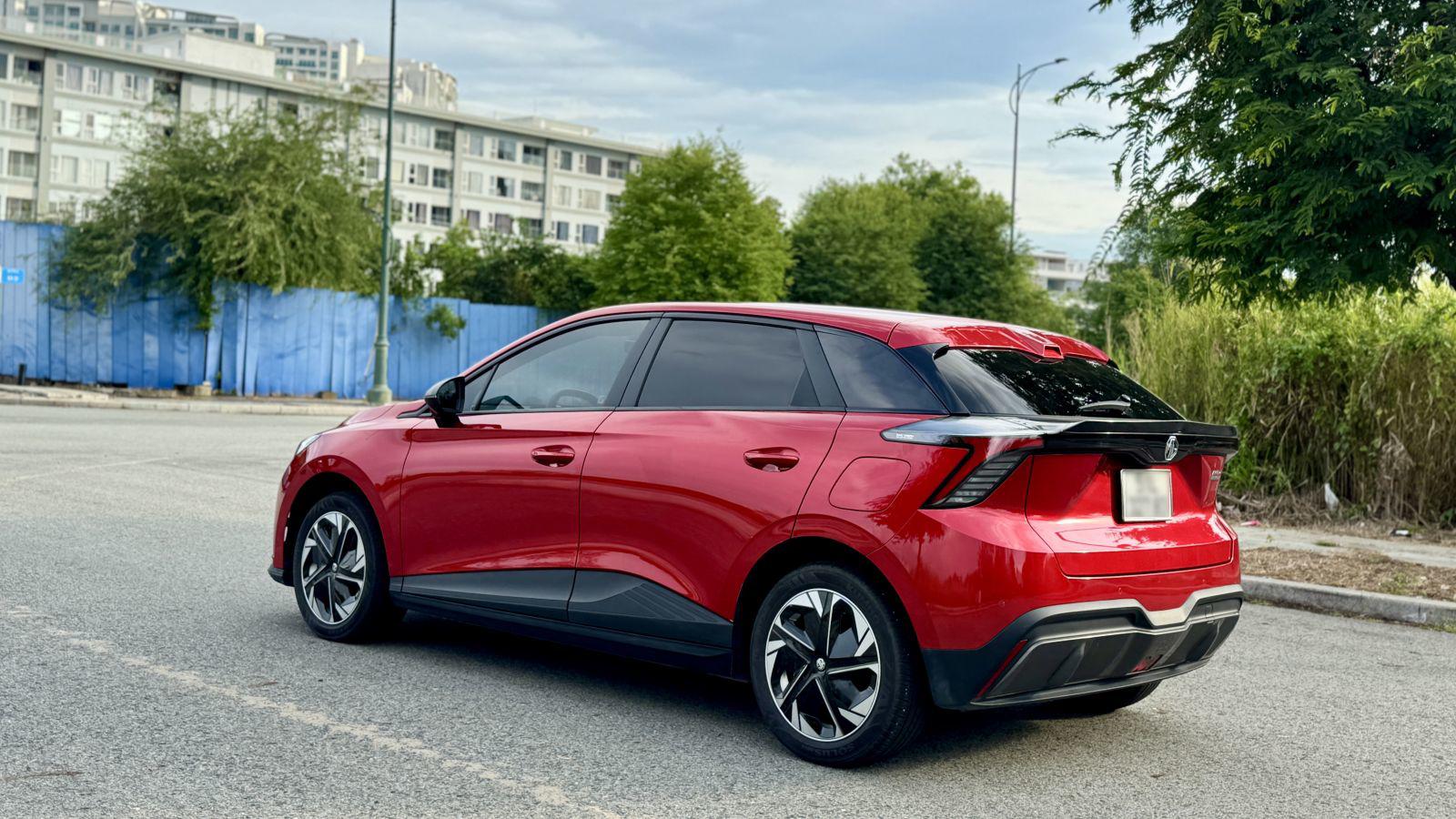 MG giảm giá 300 triệu đồng cho mẫu xe điện MG4 - 2