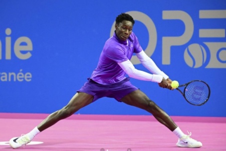 “Kim cương đen” 16 tuổi ra mắt ATP, làm chấn động cả thế hệ mới tennis