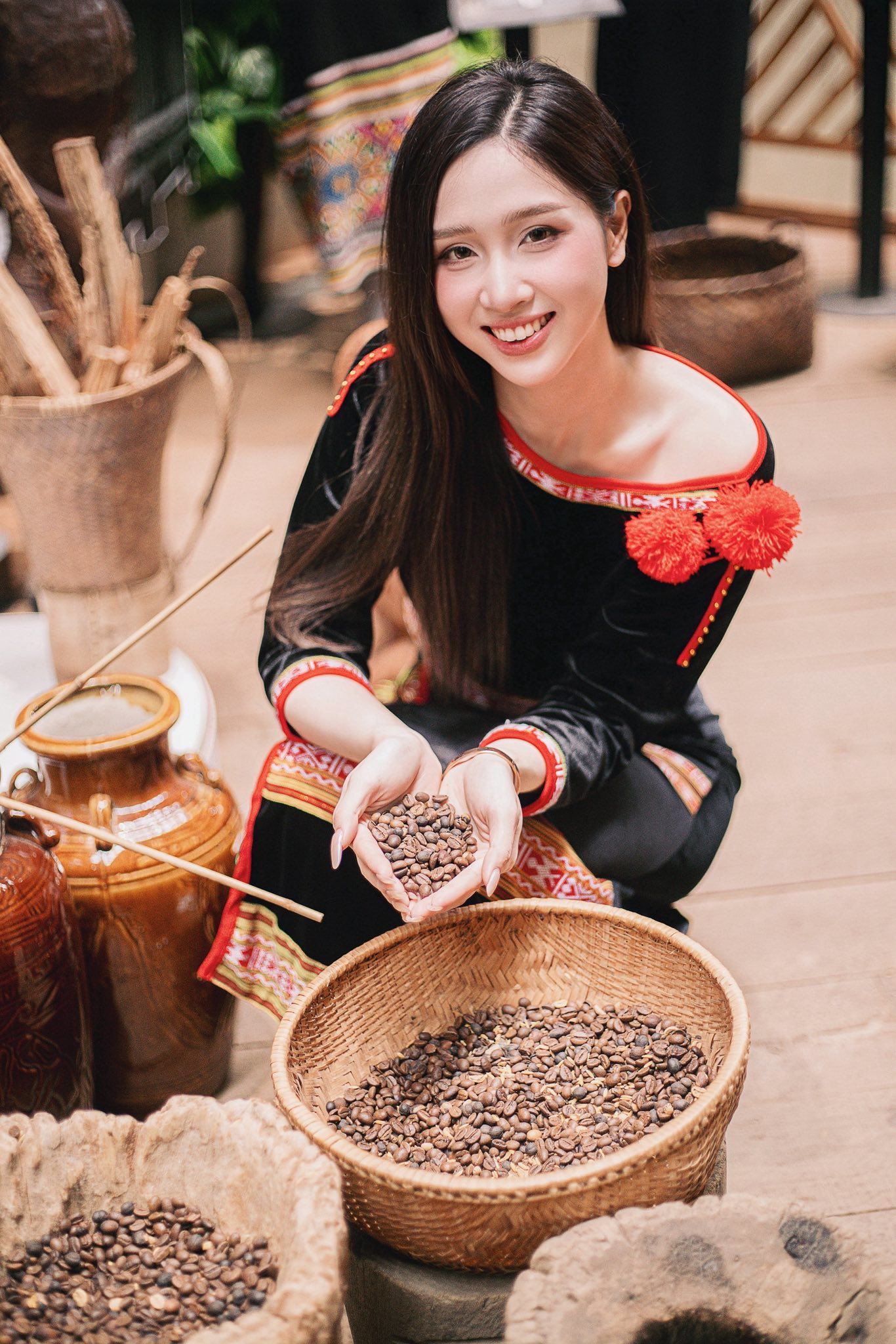 Nữ sinh quê Bắc Ninh đang gây chú ý Miss World Vietnam 2025 - 2