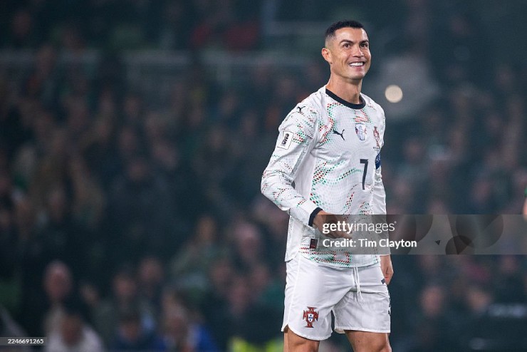 Ronaldo có nguy cơ mất suất dự World Cup 2026 nếu không được ra sân