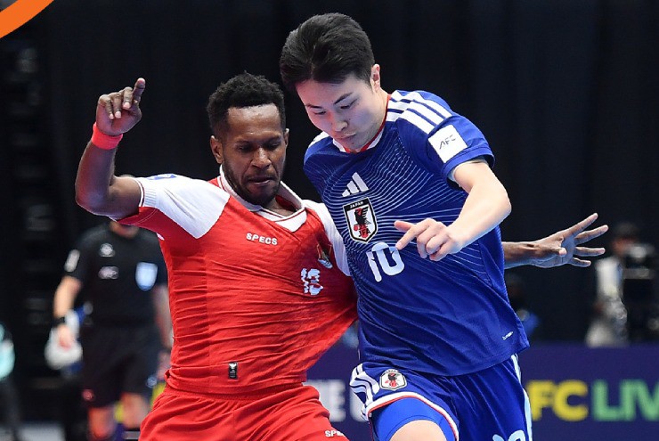 Indonesia liên tiếp đưa&nbsp;Nhật Bản vào thế rượt đuổi tỷ số