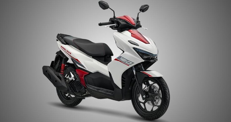 Nam giới nên chọn Honda Air Blade 160 hay Yamaha NVX 155 VVA? - 1