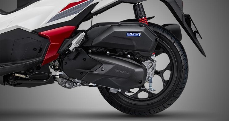 Nam giới nên chọn Honda Air Blade 160 hay Yamaha NVX 155 VVA? - 10