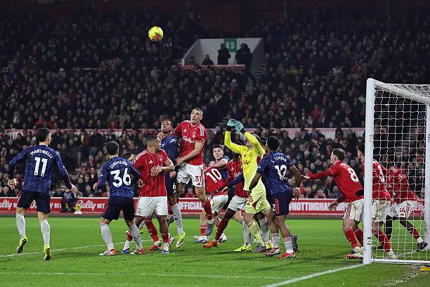 Những đội như Nottingham Forest cũng có những hậu vệ trình độ rất cao để khiến Arsenal phải tịt ngòi