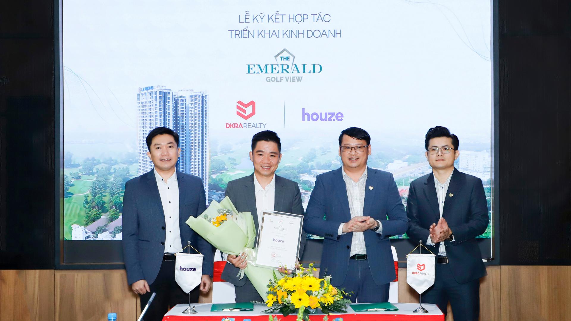 Houze chính thức ký kết hợp tác chiến lược với DKRA Realty - Triển khai Tiếp thị Kinh doanh dự án The Emerald Golf View