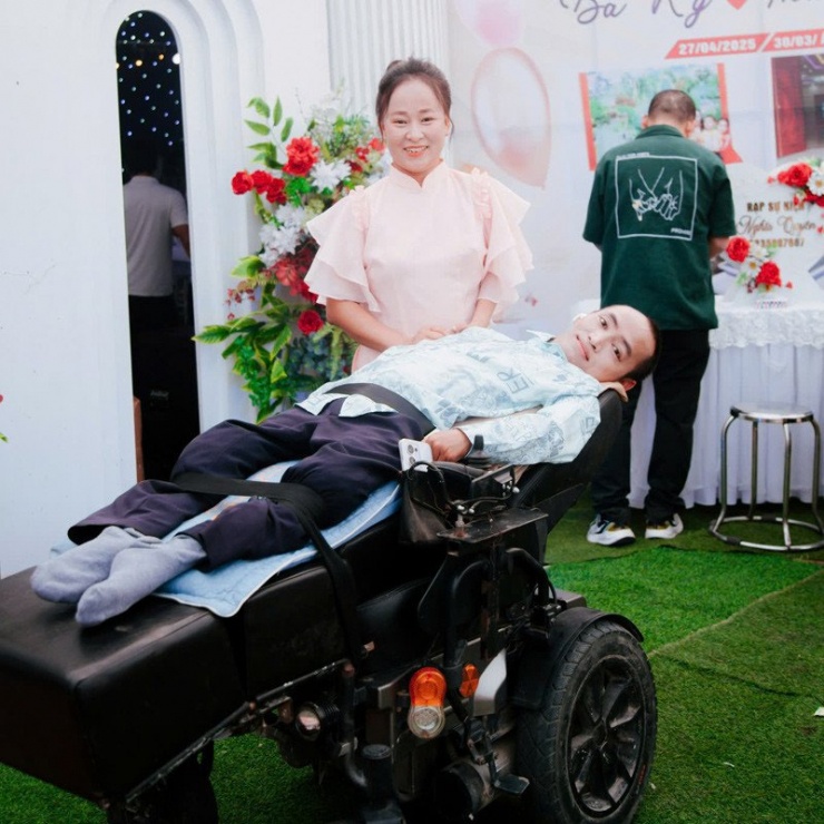 Vợ chồng anh đến với nhau bằng tình yêu thương chân thành&nbsp;