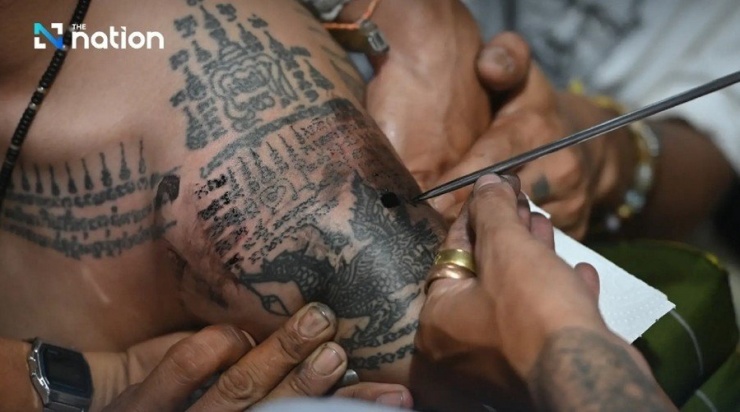 Hình xăm sak yant được nhiều người tin là có những sức mạnh siêu nhiên. Ảnh minh họa: Nation Thailand. 