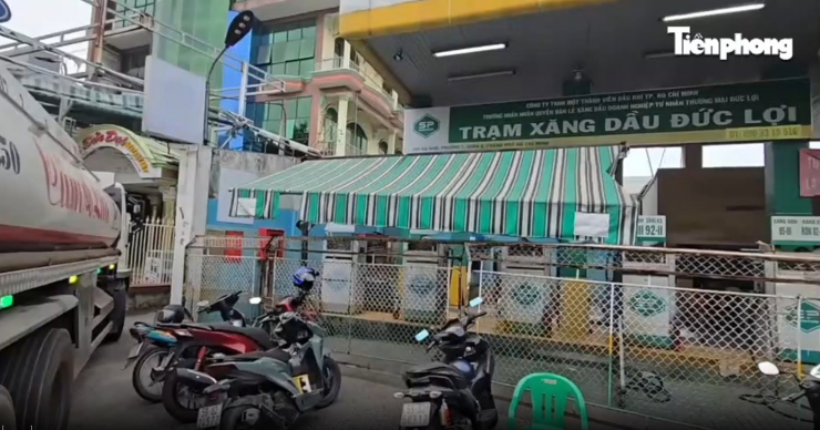 Trạm xăng dầu Đức Lợi (số 195 Dạ Nam, phường Chánh Hưng, TPHCM) nơi bị phát hiện pha xăng giả.