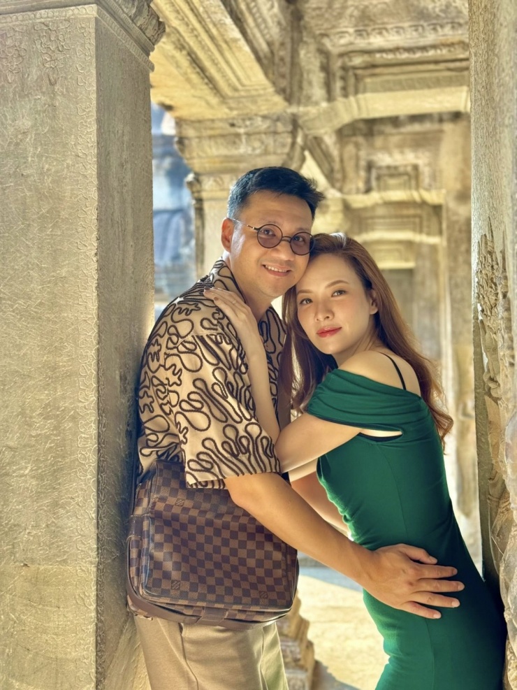 Ảnh sao 6/2: Vợ chồng Cường Đôla tới cổ vũ con gái biểu diễn - 8