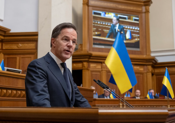 Tổng thư ký NATO Mark Rutte phát biểu trước Quốc hội Ukraine ngày 3-2, nhấn mạnh Kiev cần bảo đảm an ninh vững chắc bên cạnh lực lượng vũ trang hùng mạnh. Ảnh: EPA