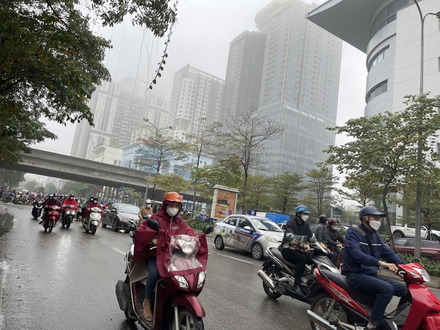 Theo dự báo thời tiết, cuối tuần miền Bắc trời trở rét do ảnh hưởng của không khí lạnh. Ảnh: T.H