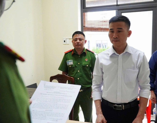 Khởi tố giám đốc công ty sản xuất cà phê giả