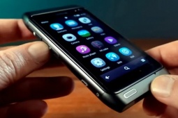 Huyền thoại Nokia N8 được làm mới, chạy mượt đáng kinh ngạc