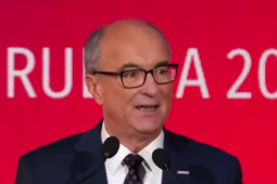 Thủ tướng Ba Lan nổi giận, chỉ trích Đại sứ Mỹ "lên lớp đồng minh"