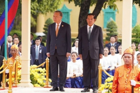 Lễ đón trọng thể Tổng Bí thư Tô Lâm thăm cấp Nhà nước tới Vương quốc Campuchia