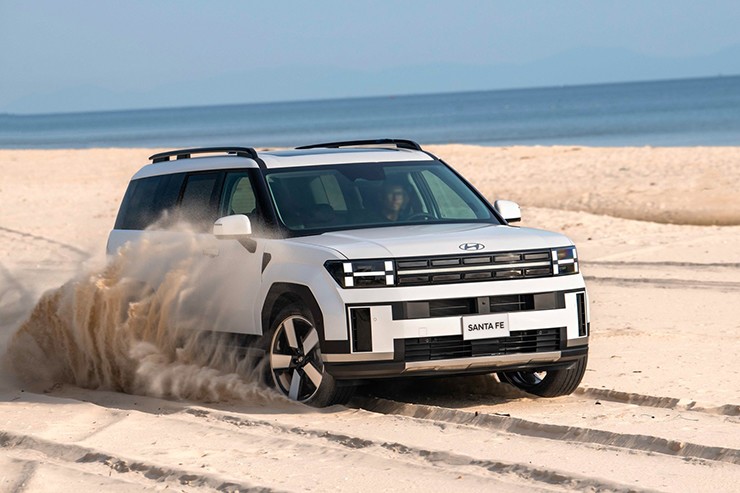 Giá xe Hyundai Santa Fe tháng 2/2026, ưu đãi 220 triệu đồng - 18