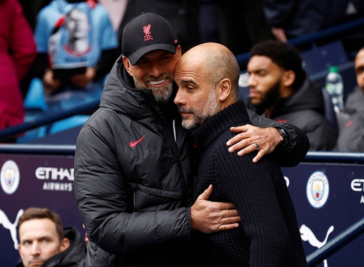 Jurgen Klopp - Pep Guardiola là một trong những cặp kỳ phùng địch thủ vĩ đại nhất bóng đá Anh