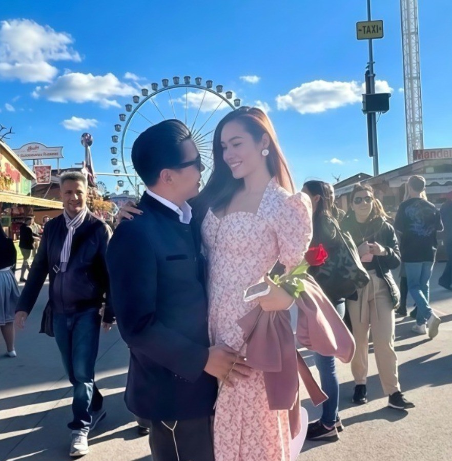 Hoàng My chia tay bạn trai Việt kiều Áo.