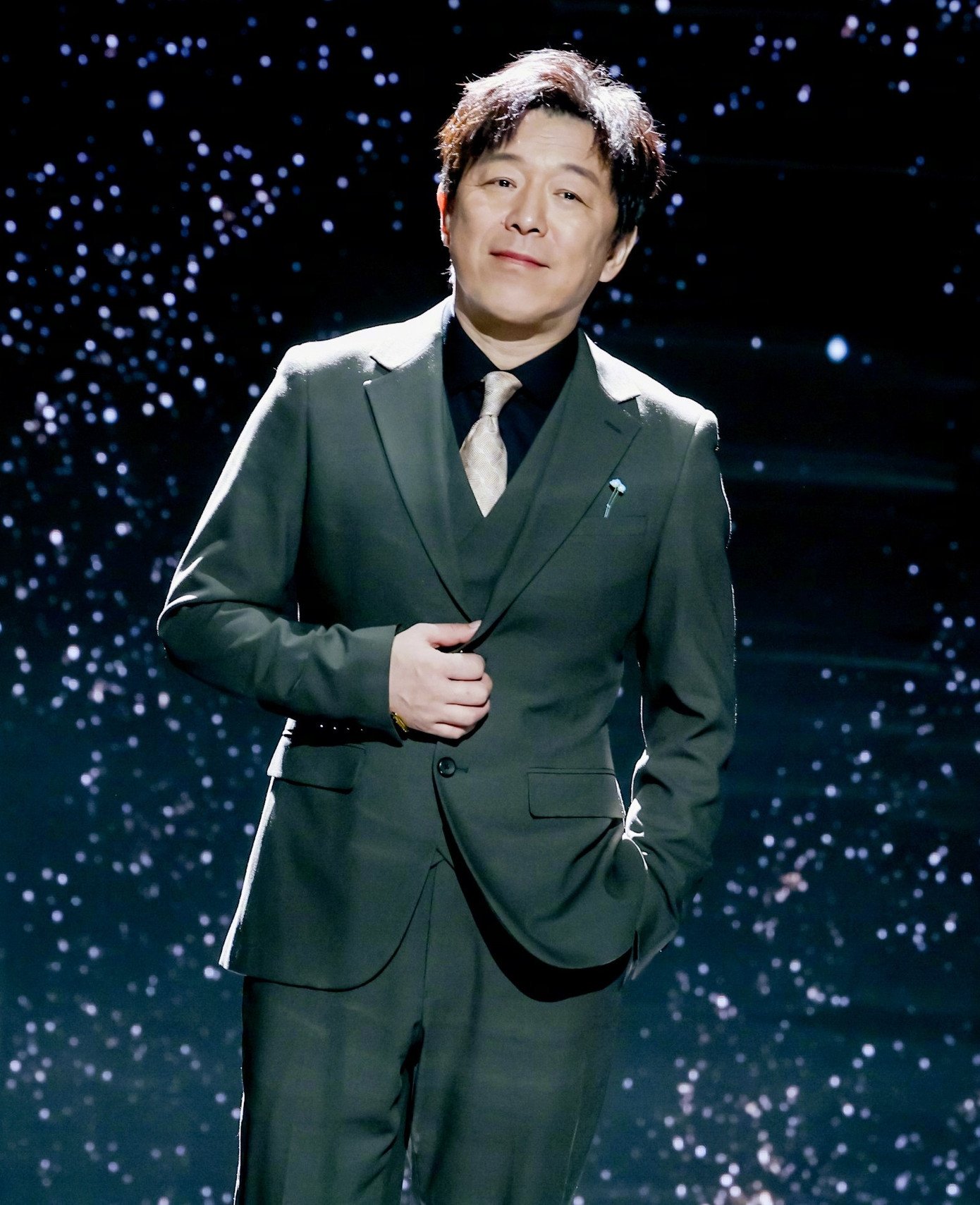 Hàng chục minh tinh hạng A đọ sắc - 33