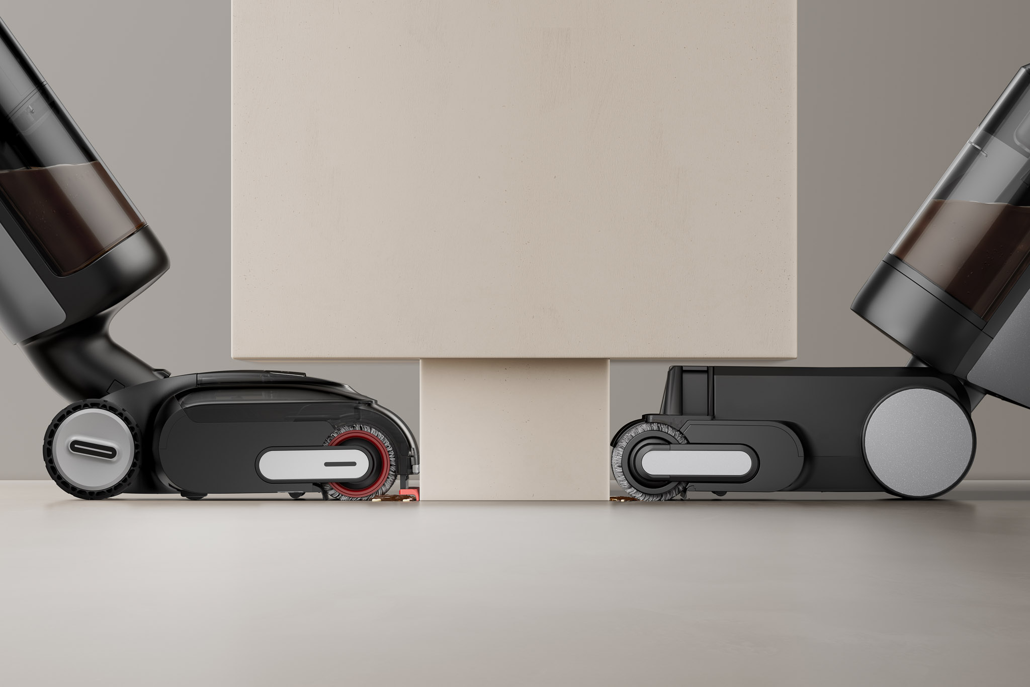 GapFree (bên trái) giúp tiếp cận và làm sạch mép tường vượt trội