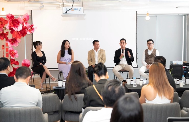 Hội đồng ban giám khảo là những người có chuyên môn cao tại Việt Nam và quốc tế