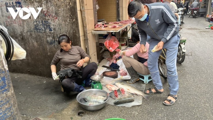 Thị trường thực phẩm Tết 2026: Giá thịt lợn, tôm liên tục tăng giá - 3