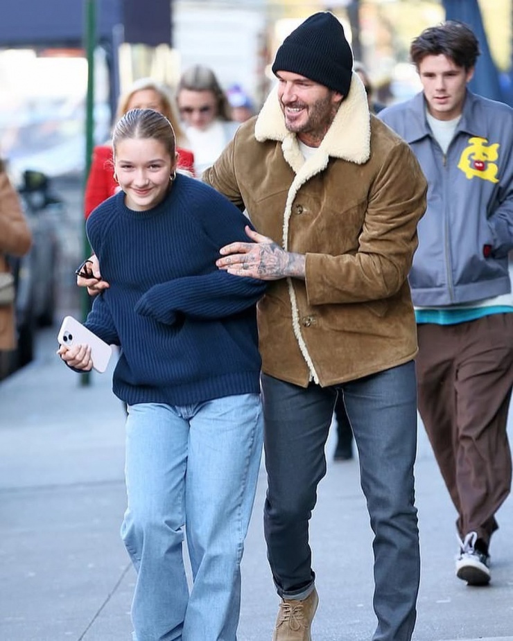 Thời trang dạo phố của David Beckham và con gái - 9