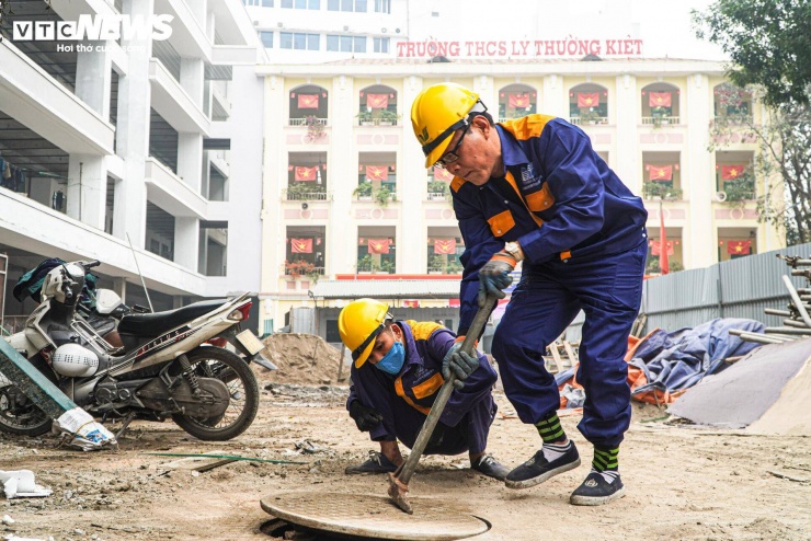 Mục sở thị hầm chống ngập 2.000 m³ dưới sân trường ở Hà Nội - 2