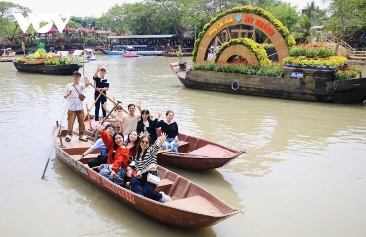 Tour du lịch miền sông nước (Ảnh mang tính minh họa)