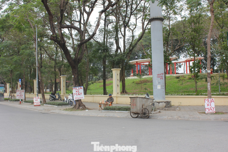 Chợ xe máy Hà Nội ảm đạm chưa từng có, tiểu thương tính bỏ nghề - 1