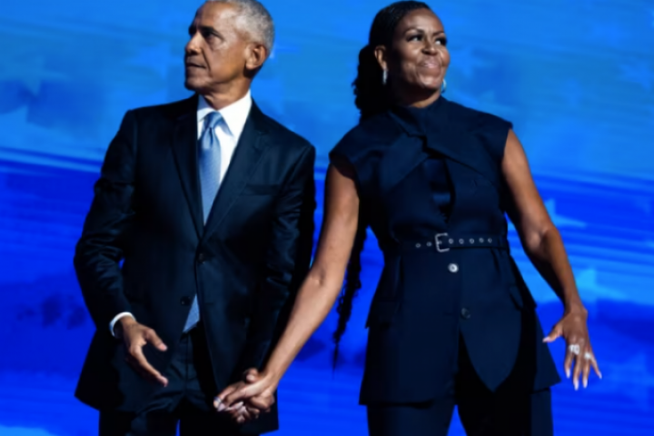 Ông Trump gây phẫn nộ vì đăng video được cho là xúc phạm ông bà Obama