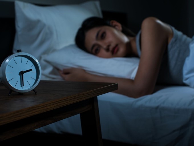 Nếu thường xuyên thức dậy trong khoảng 2h - 3h, bạn cần kiểm tra chức năng gan.