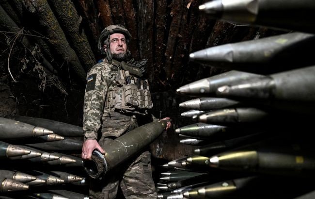 Mỹ trừng phạt hàng loạt tập đoàn vũ khí lớn vì chậm trễ cung cấp đạn dược cho Ukraine - 1