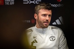 Tin mới nhất bóng đá trưa 7/2: MU sẽ không vội bổ nhiệm HLV chính thức