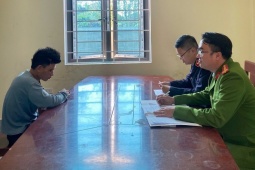 Bắt tên cướp khống chế, bóp cổ người phụ nữ trong đêm