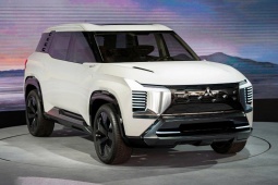 Mẫu SUV C nào bán chạy nhất Việt Nam năm 2025?