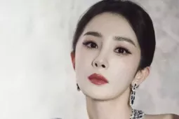 Dương Mịch trở thành trò cười